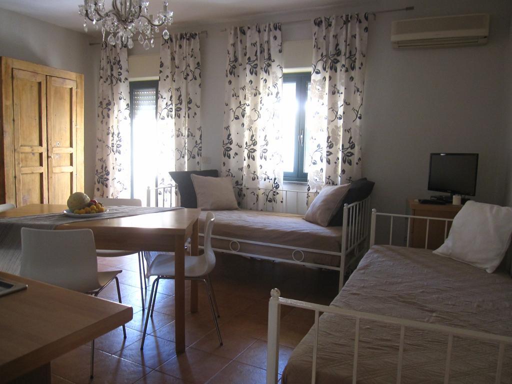 Case Borgo Vacanze Letojanni Exteriör bild